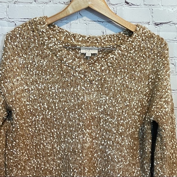 LOFT V-Neck Textured Sweater size Medium - Picture 2 of 9